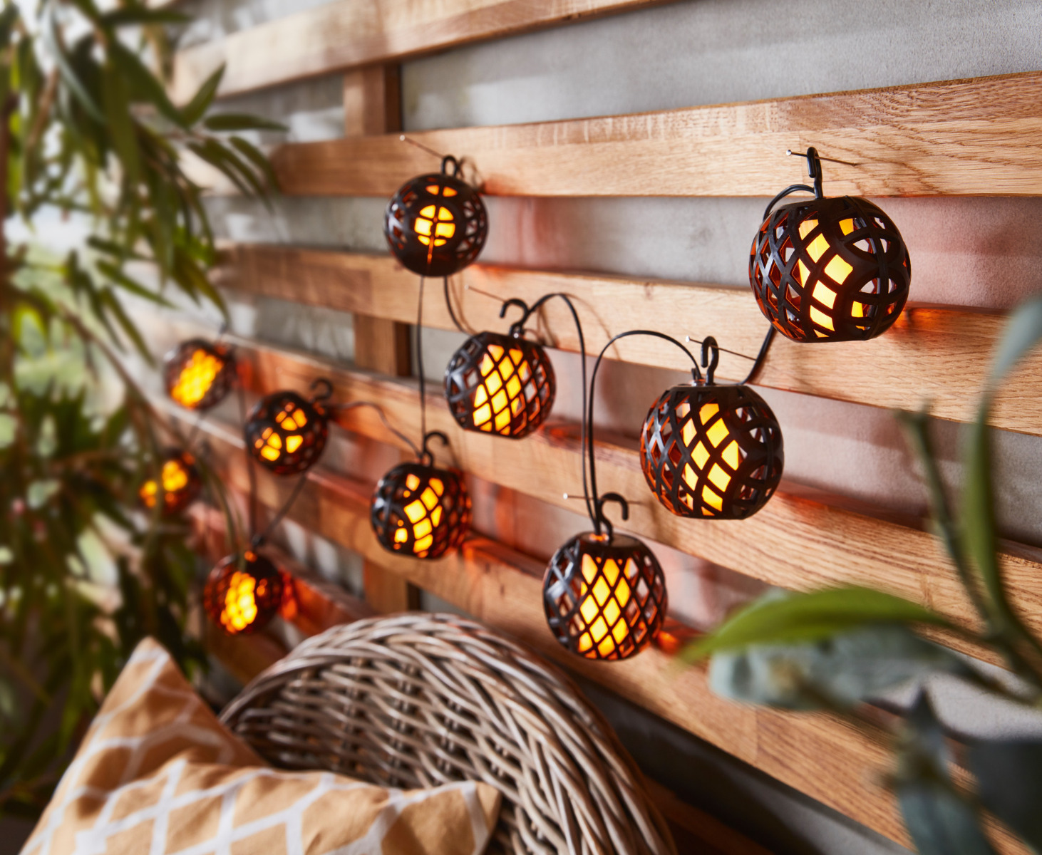 LED-Lichterkette "Flamme"
