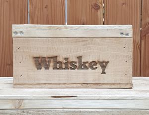 Whiskey Holzkiste mit Branding (21x27x14,5cm), Vintage, Klappdeckel